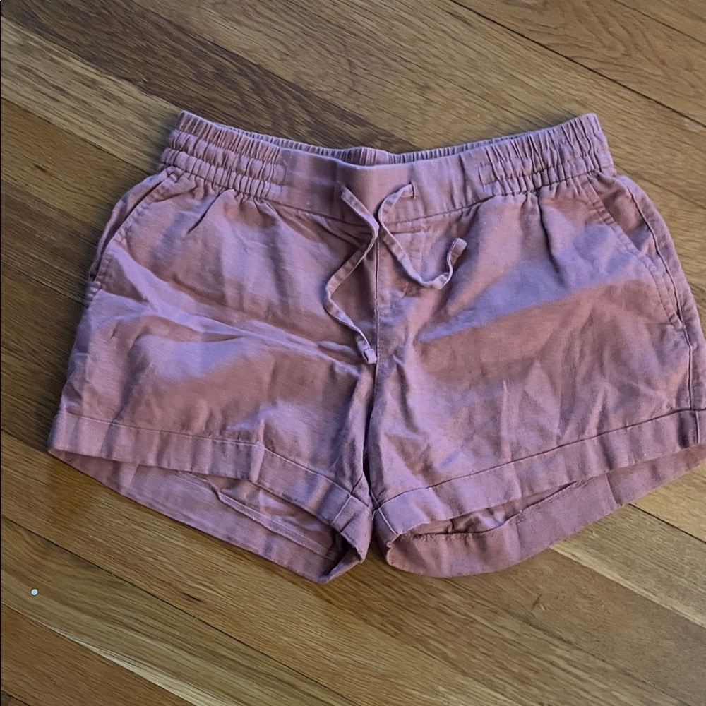 Old Navy Women's Athletic Shorts in Dusty Pink